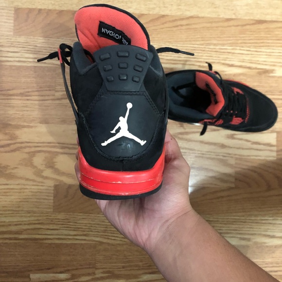 Jordan 4 - Picture 7 of 10